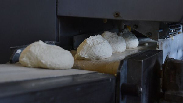 Производство хлебобулочных изделий на предприятии Крымхлеб
