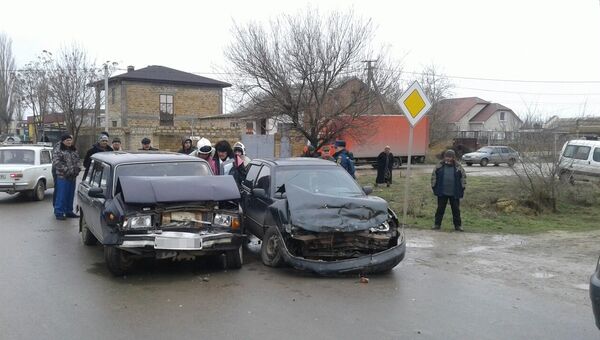 Столкновение автомобилей ВАЗ и Daewoo в Сакском районе