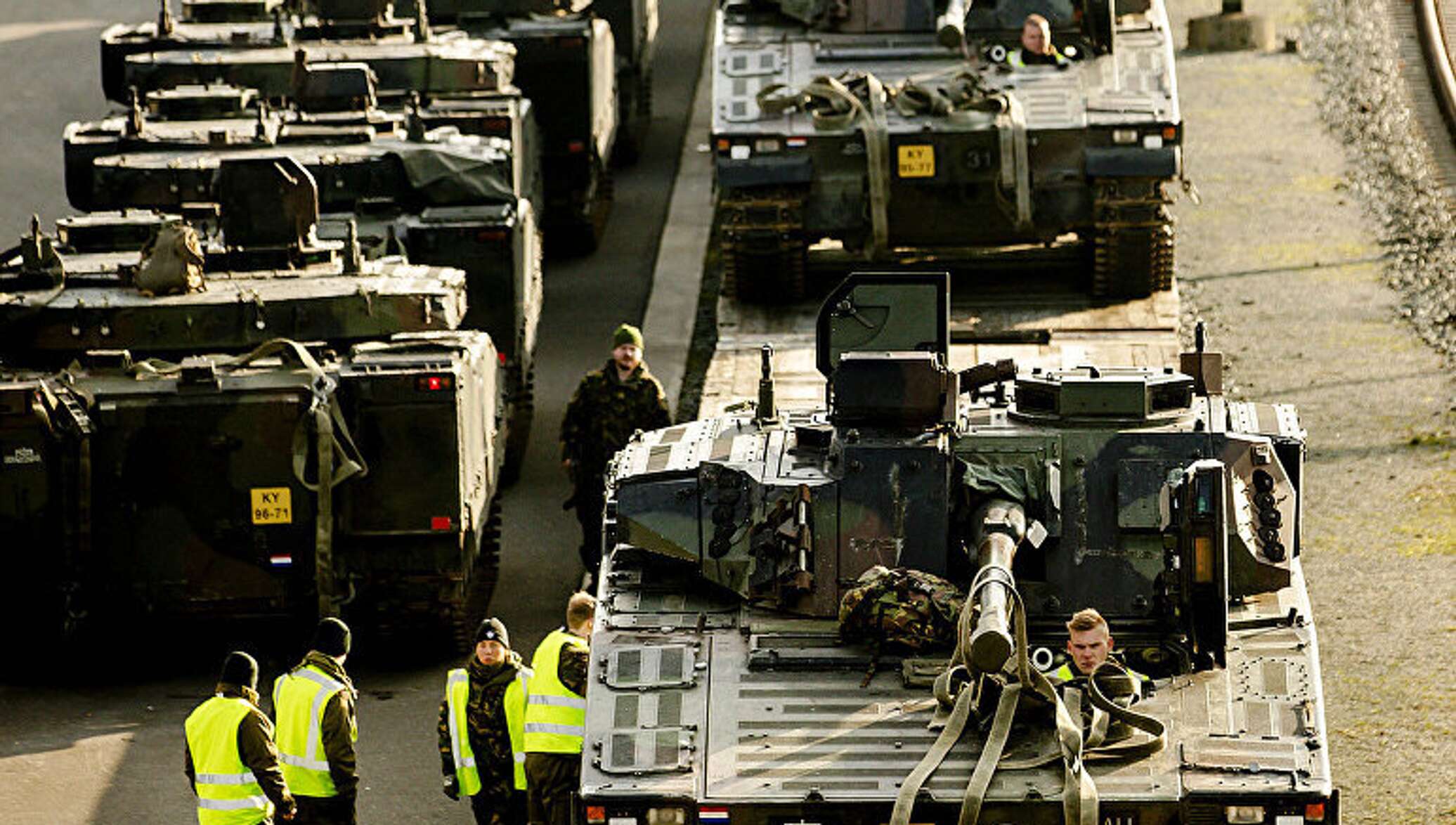 Военное иносми. Армия ЕС. Военный шенген. Я танкист НАТО. Фото НАТО на ИНОСМИ.