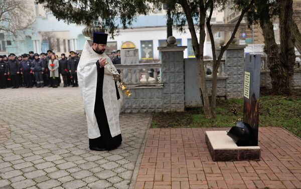 Траурное мероприятие в память о старшем прапорщике спецподразделения Беркут Андрее Федюкине, который погиб во время уличных беспорядков в Киеве в феврале 2014 года Траурное мероприятие в память о старшем прапорщике спецподразделения Беркут Андрее Федюкине, который погиб во время уличных беспорядков в Киеве в феврале 2014 года