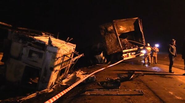 Видео: ликвидация последствий смертельного ДТП с участием фур и ВАЗа в Крыму Видео: ликвидация последствий смертельного ДТП с участием фур и ВАЗа в Крыму