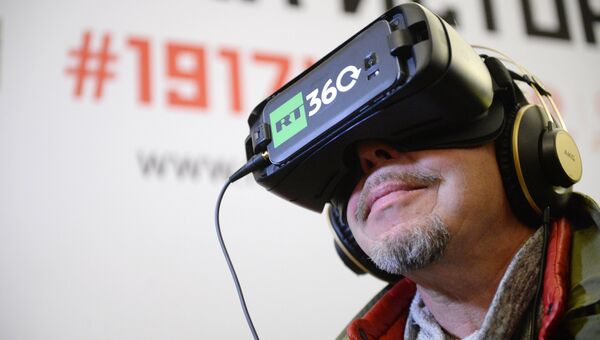 Показ видеороликов в очках виртуальной реальности