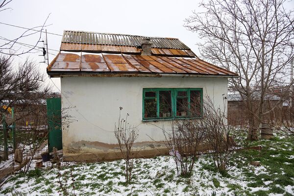Садовый домик, в котором живет Людмила Куницына Садовый домик, в котором живет Людмила Куницына