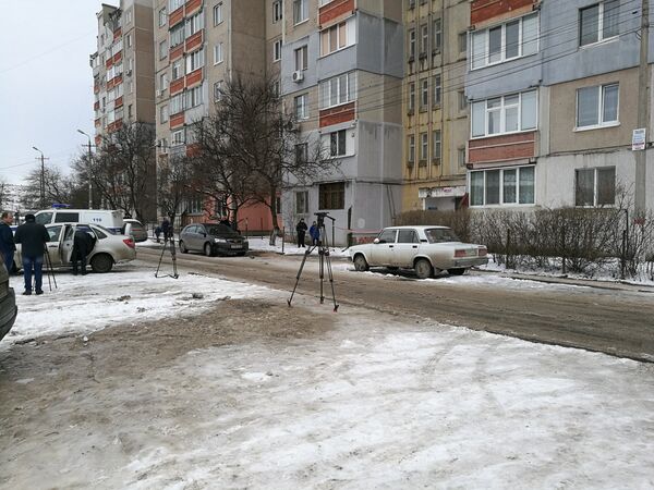 Место гибели женщины и ребенка в результате падения лифта в доме по ул. Балаклавская в Симферополе Место гибели женщины и ребенка в результате падения лифта в доме по ул. Балаклавская в Симферополе