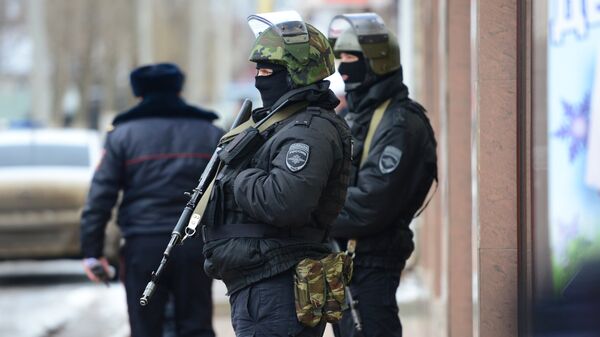 Сотрудники полиции в Донецке. Архивное фото