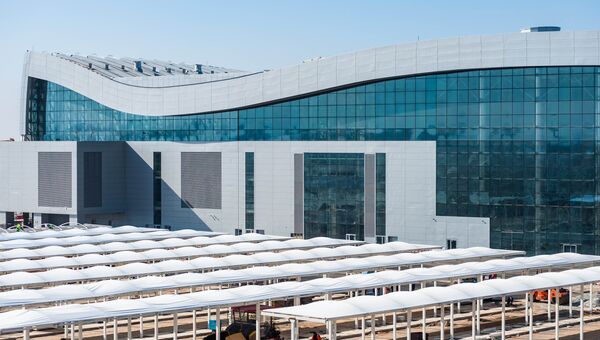 У нового терминала аэропорта Симферополь обустроены стоянки для туравтобусов