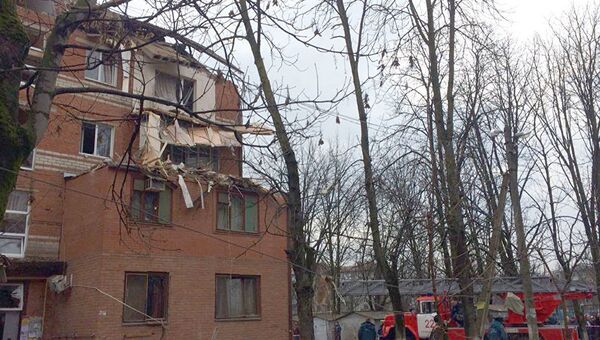 На месте взрыва газа в доме в Краснодаре. 10 марта 2018