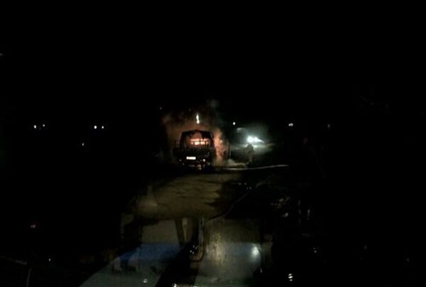 Пожарные тушат загоревшийся автомобиль ГАЗель в Бахчисарайском районе Пожарные тушат загоревшийся автомобиль ГАЗель в Бахчисарайском районе