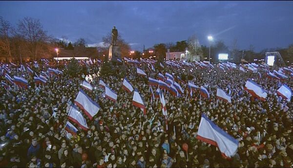 Видео обращения президента РФ Владимира Путина к севастопольцам и крымчанам во время митинга-концерта в Севастополе Видео обращения президента РФ Владимира Путина к севастопольцам и крымчанам во время митинга-концерта в Севастополе