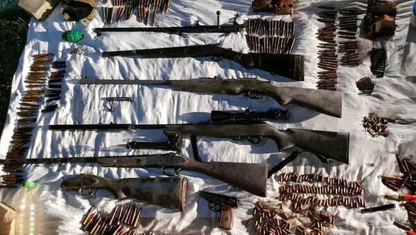 Схрон оружия, который сотрудники ОМВД Бахчисарайского района обнаружили в ущелье Ай-Петри