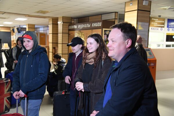 Группу школьников из Германии встретили в аэропорту Симферополь. 27 марта 2018 Группу школьников из Германии встретили в аэропорту Симферополь. 27 марта 2018