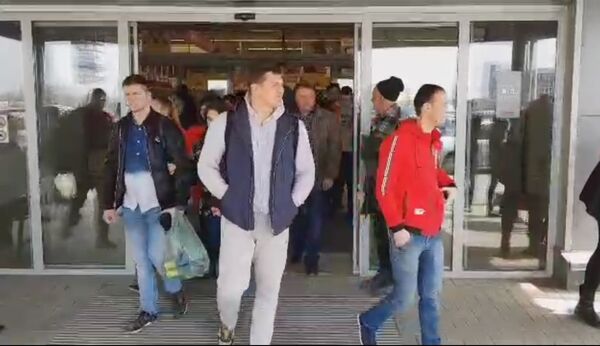 Видео проверки системы противопожарной безопасности в ТРЦ Южная галерея в Симферополе Видео проверки системы противопожарной безопасности в ТРЦ Южная галерея в Симферополе