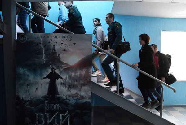 Проверка пожарной безопасности в кинотеатре Спартак в Симферополе Проверка пожарной безопасности в кинотеатре Спартак в Симферополе