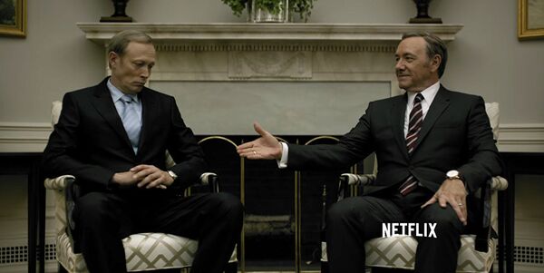 Кадр из сериала Карточный домик Кадр из сериала Карточный домик