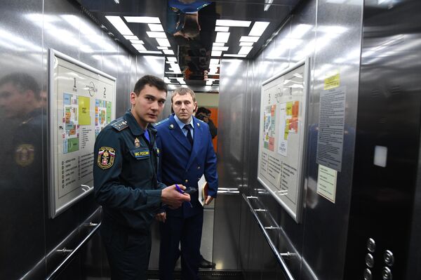 Проверка состояния противопожарной безопасности в ТЦ Центрум в Симферополе Проверка состояния противопожарной безопасности в ТЦ Центрум в Симферополе