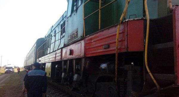 Электричка на месте столкновения с пассажирским микроавтобусом на нерегулируемом переезде в Красногвардейском районе Электричка на месте столкновения с пассажирским микроавтобусом на нерегулируемом переезде в Красногвардейском районе