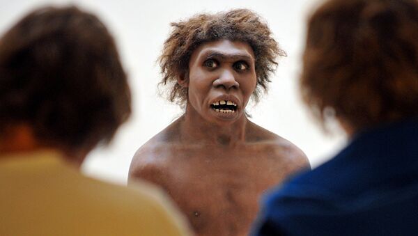 Скульптура неандертальца