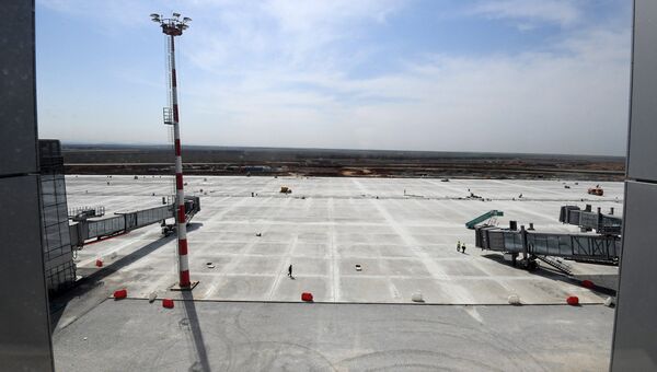 Территория нового терминала аэропорта Симферополь