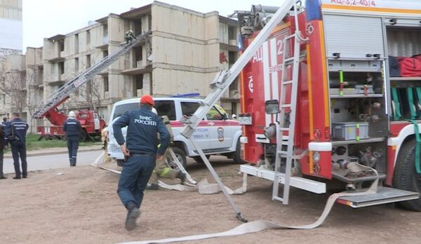 Комплексные учения по ликвидации последствий взрыва бытового газа в Евпатории Комплексные учения по ликвидации последствий взрыва бытового газа в Евпатории