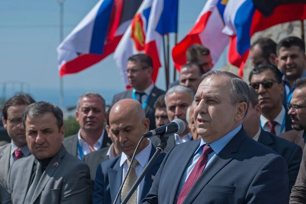 Аллею оливковых деревьев российско-сирийской дружбы высадили в Ялте Аллею оливковых деревьев российско-сирийской дружбы высадили в Ялте