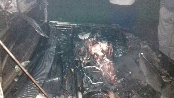 В пгт Приморский в округе Феодосия загорелась машина