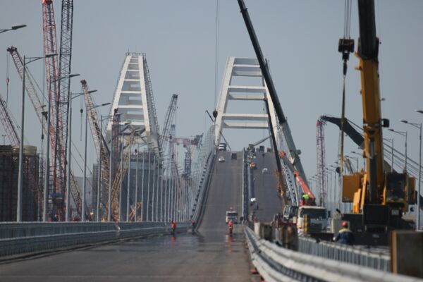 Автомобильная часть Крымского моста