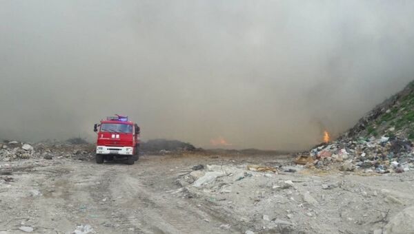 На мусорном полигоне в Каменке (Симферопольский район) произошел пожар