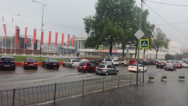 На Симферополь обрушился ливень. 7 мая 2018