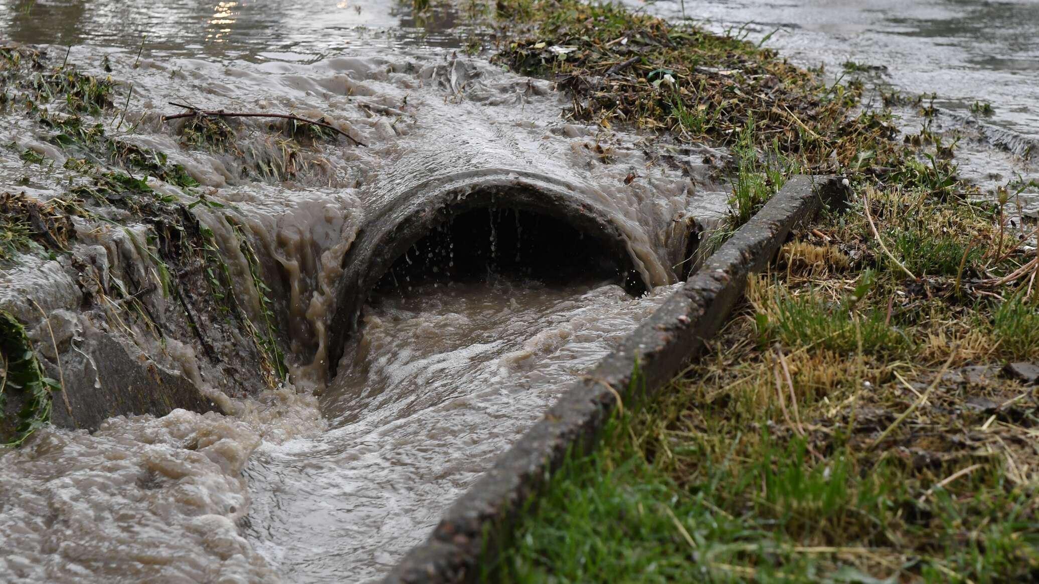 Первомайский вода