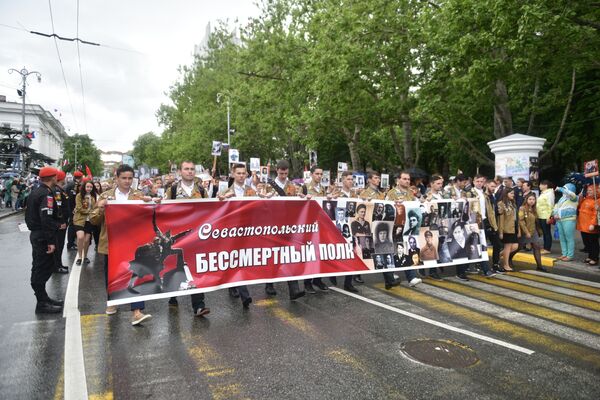 Шествие Бессмертного полка в Севастополе. 9 мая 2018