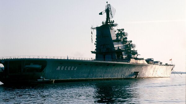 Флагман Черноморского флота гвардейский ракетный крейсер Москва 