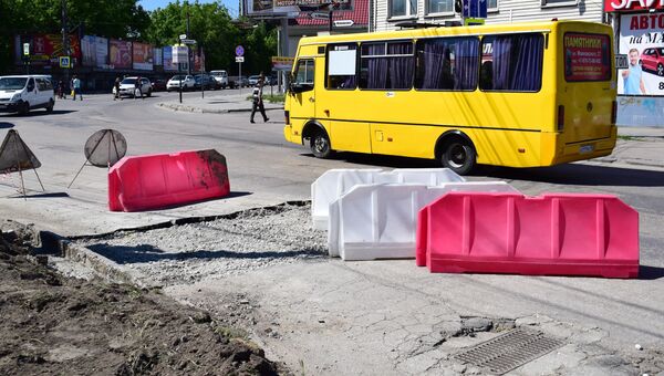 Ремонт аварийно-опасного участка в районе пересечения улиц Желябова и Маяковского в Симферополе