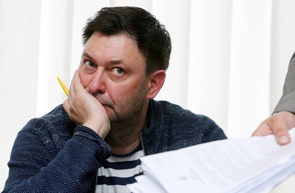 Руководитель РИА Новости Украина Кирилл Вышинский в суде. 17 мая 2018 Руководитель РИА Новости Украина Кирилл Вышинский в суде. 17 мая 2018