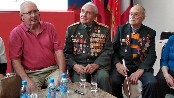 Американский кинодокументалист и режиссер Реджис Трембли в Ялте встретился с ветеранами и молодежью Американский кинодокументалист и режиссер Реджис Трембли в Ялте встретился с ветеранами и молодежью