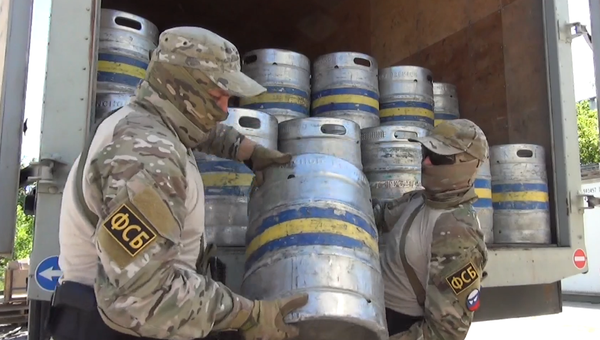 ФСБ пресекла деятельность алкогольной банды в Крыму