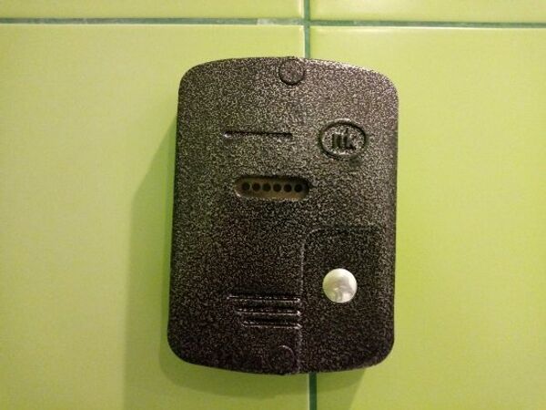 Кнопка вызова помощи в ванной комнате МДЦ Артек