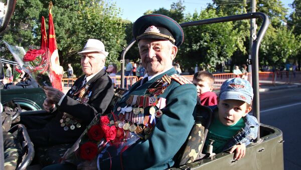 Ветераны приняли участие в праздничном шествии, посвященном Дню города Симферополя