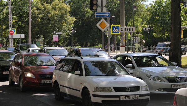 Отключенные светофоры и пробка в центре Симферополя из-за отключения электроэнергии. 13 июня 2018