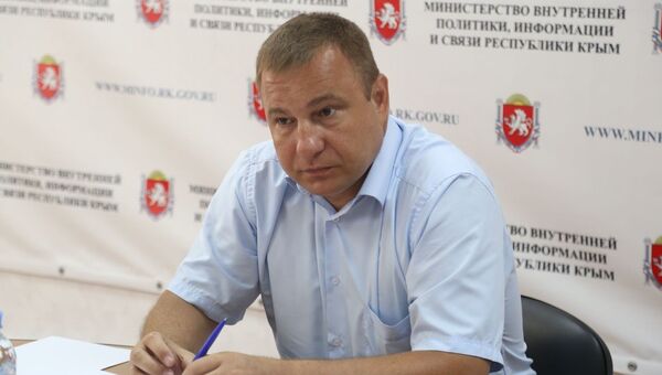 Министр внутренней политики, информации и связи РК Сергей Зырянов