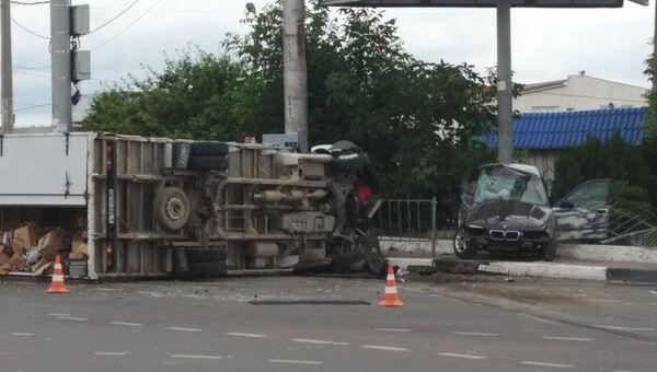 Авария с участием BMW и ГАЗели в Севастополе