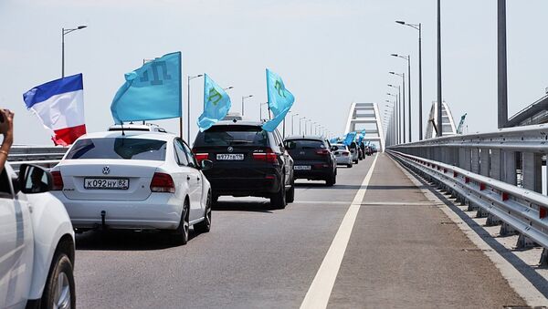 Автопробег крымских татар по крымскому мосту