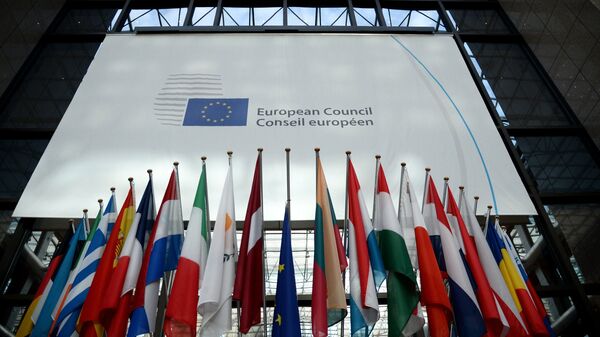 Флаги стран — участниц заседания Совета Европы в Брюсселе. 19 октября 2017