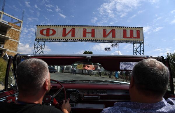 Первый фестиваль ретро-автомобилей Мост в Крыму. 14 июля 2018 Первый фестиваль ретро-автомобилей Мост в Крыму. 14 июля 2018