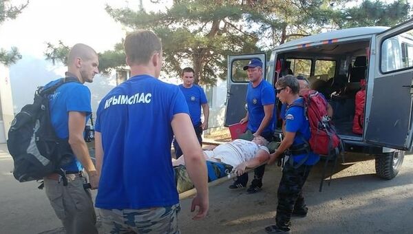 Спасатели оказали помощь женщине, которая сломана ногу в районе мыса Капчик