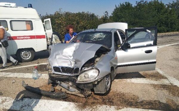 ДТП с участием двух автомобилей Daewoo на московской трассе в Симферопольском районе. 29 августа 2018 ДТП с участием двух автомобилей Daewoo на московской трассе в Симферопольском районе. 29 августа 2018