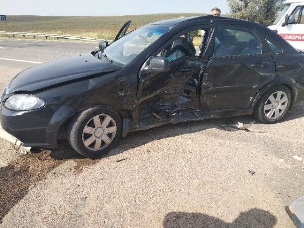 ДТП с участием двух автомобилей Daewoo на московской трассе в Симферопольском районе. 29 августа 2018 ДТП с участием двух автомобилей Daewoo на московской трассе в Симферопольском районе. 29 августа 2018