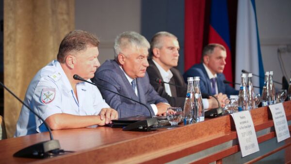 Колокольцев в Симферополе представил нового главу МВД по Крыму
