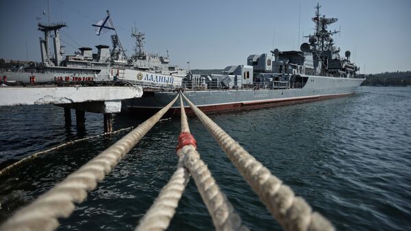 Сторожевой корабль Ладный на военно-морской базе Черноморского флота РФ в Севастополе