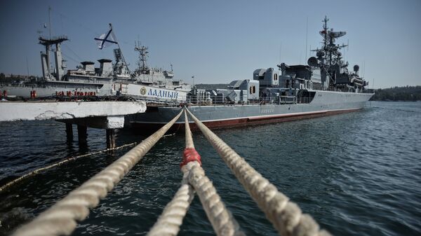 Сторожевой корабль Ладный на военно-морской базе Черноморского флота РФ в Севастополе