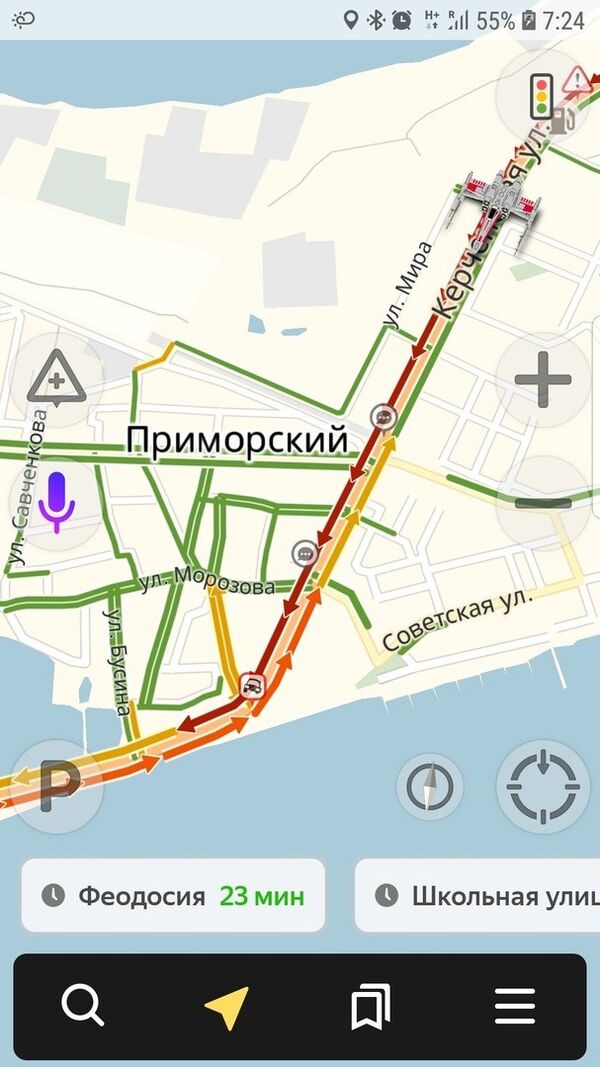 Пробка на Керченской трассе, которая образовалась в из-за ДТП в поселке Приморский Пробка на Керченской трассе, которая образовалась в из-за ДТП в поселке Приморский